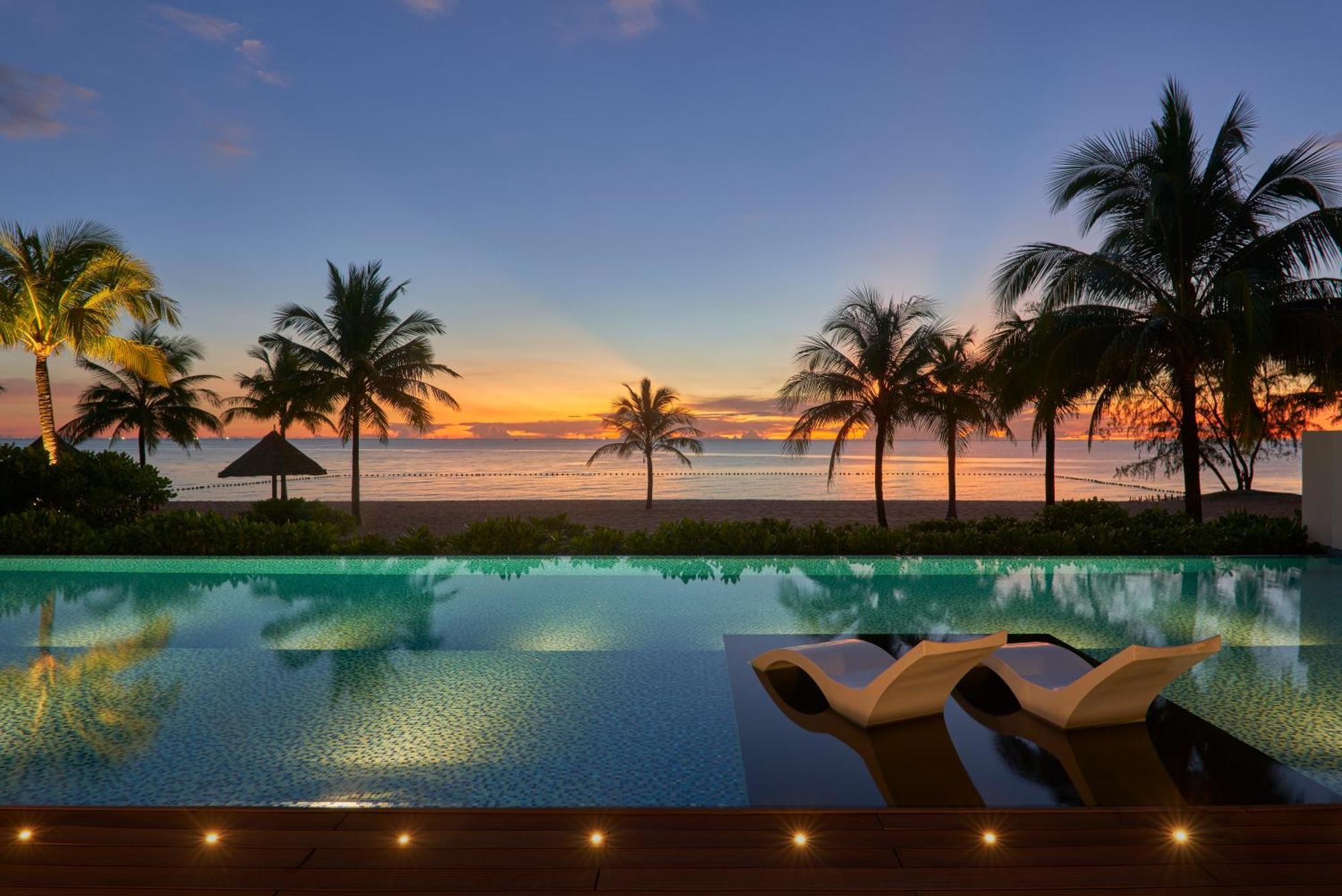 เมอเวนพิค วิลลา แอนด์ เรสซิเดนซ์ ฟู้ก๊วก Hotel ฟู้โกว๊ก ภายนอก รูปภาพ Sunset at the beach