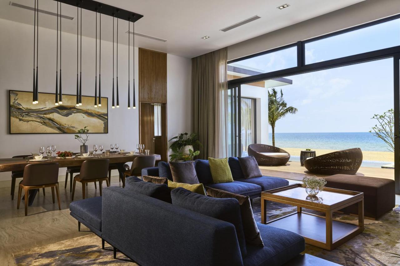 เมอเวนพิค วิลลา แอนด์ เรสซิเดนซ์ ฟู้ก๊วก Hotel ฟู้โกว๊ก ภายนอก รูปภาพ The interior of a villa at the resort