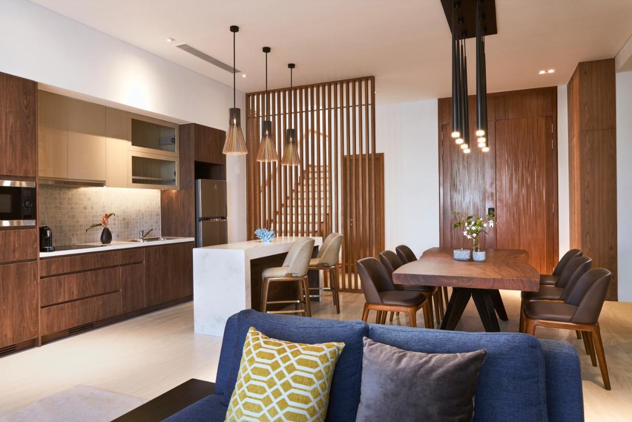 เมอเวนพิค วิลลา แอนด์ เรสซิเดนซ์ ฟู้ก๊วก Hotel ฟู้โกว๊ก ภายนอก รูปภาพ A kitchen and dining room at the Ritz-Carlton, Maldives