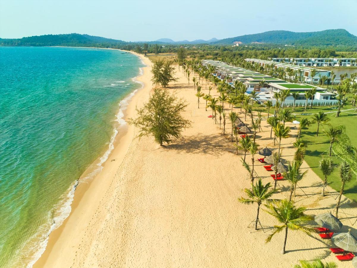 เมอเวนพิค วิลลา แอนด์ เรสซิเดนซ์ ฟู้ก๊วก Hotel ฟู้โกว๊ก ภายนอก รูปภาพ Aerial view of the beach at Hard Rock Hotel